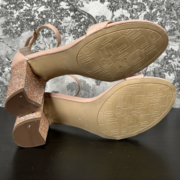 Vintage Nude Glitter Heel Sandals - Picture 9 of 10